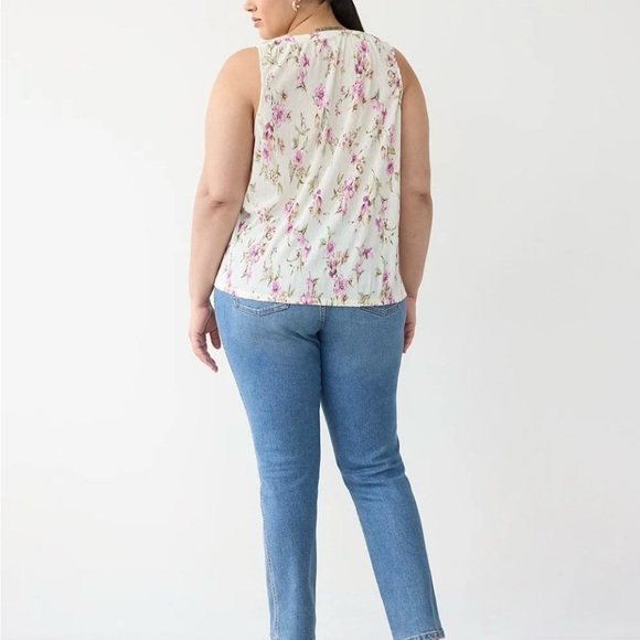 Women’s sleeveless blouse - Picture 2 of 5